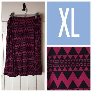 XL BEAUTIFUL LuLaRoe Madison Skirt 🌸